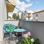 Sleeps 8 Pet Friendly Garden & Roof Terrace * Split