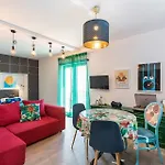 Casa de Férias Sleeps 8 Pet Friendly Garden & Roof Terrace *
