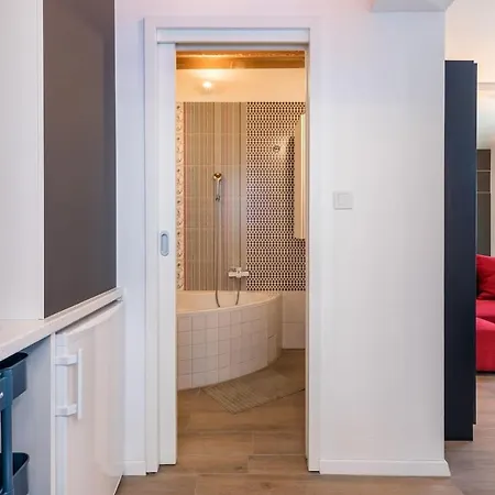 Vakantiehuis Boutique Triple House With Garden & Roof Terrace Split