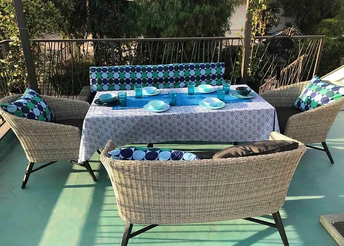 Sleeps 8 Pet Friendly Garden & Roof Terrace 度假居 *