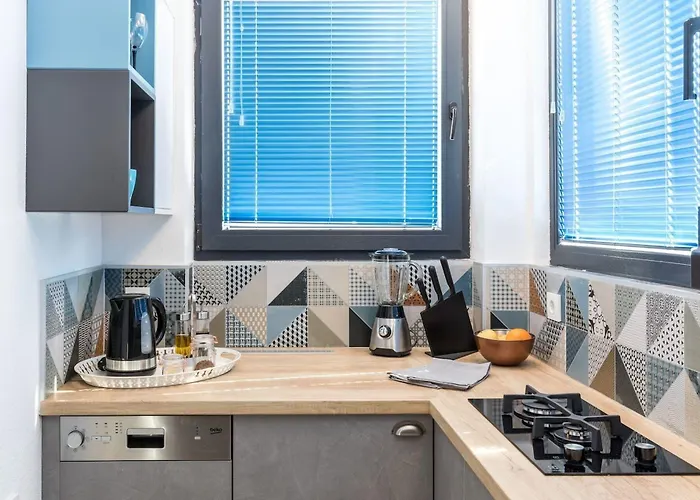 度假居 Sleeps 8 Pet Friendly Garden & Roof Terrace *