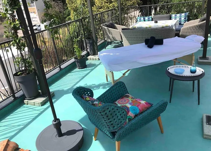 Sleeps 8 Pet Friendly Garden & Roof Terrace 度假居 *